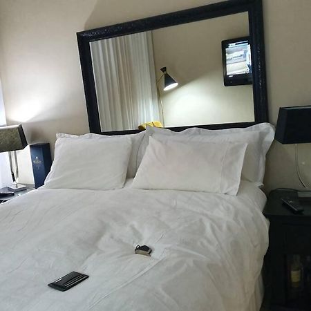 Plush Private Home Polokwane Eksteriør billede